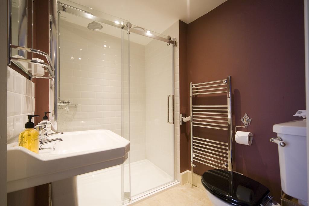Stuart House Boutique Bedrooms Stow-on-the-Wold ภายนอก รูปภาพ